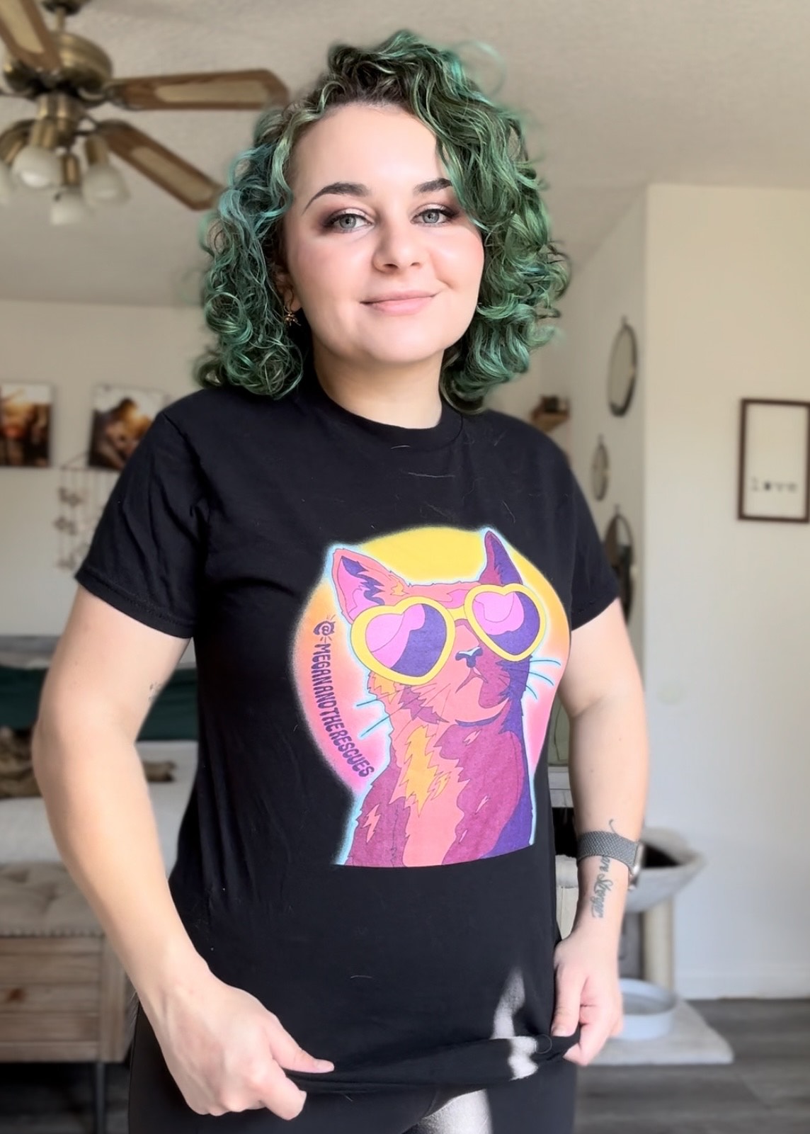 Baby Bird Disco Shades - Unisex classic tee